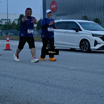 Runner Photo 7474875
