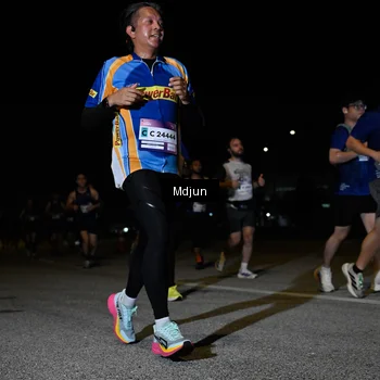 Runner Photo 7474917