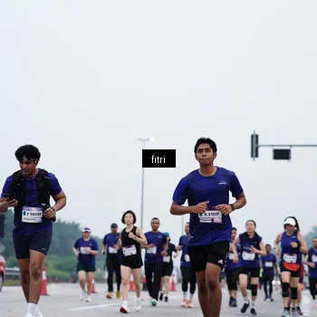 Runner Photo 7474928