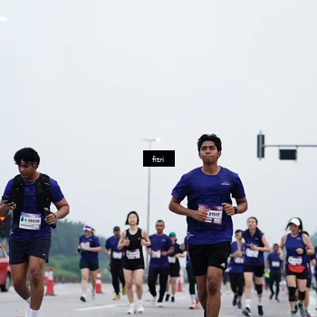 Runner Photo 7474977