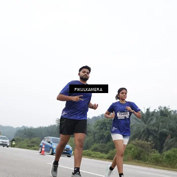Runner Photo 7475016