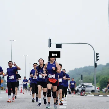 Runner Photo 7475036
