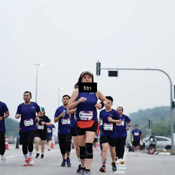 Runner Photo 7475037