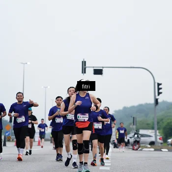 Runner Photo 7475041