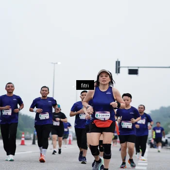 Runner Photo 7475042