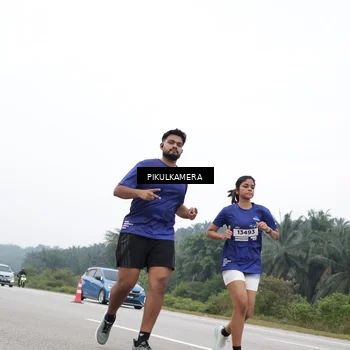 Runner Photo 7475051