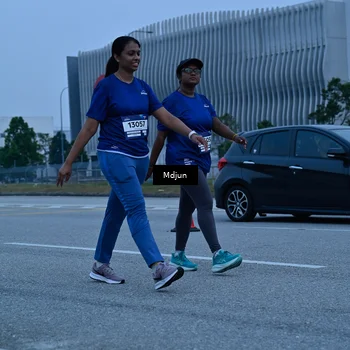 Runner Photo 7475060
