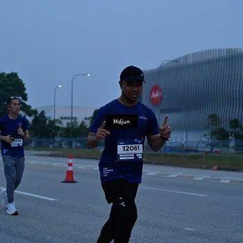 Runner Photo 7475062