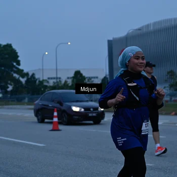 Runner Photo 7475071