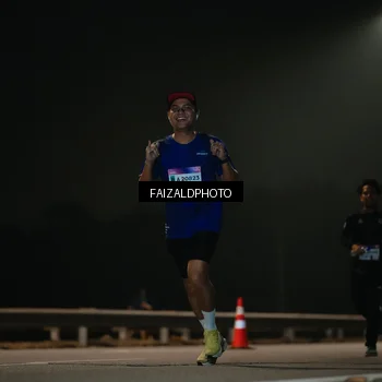 Runner Photo 7475092
