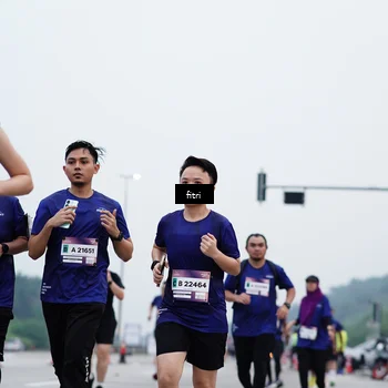 Runner Photo 7475096