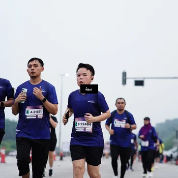 Runner Photo 7475098