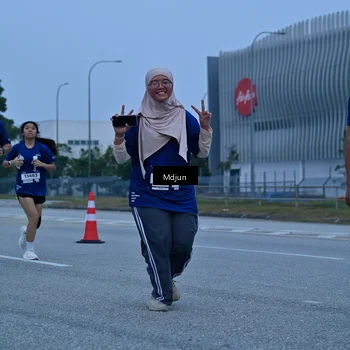 Runner Photo 7475112