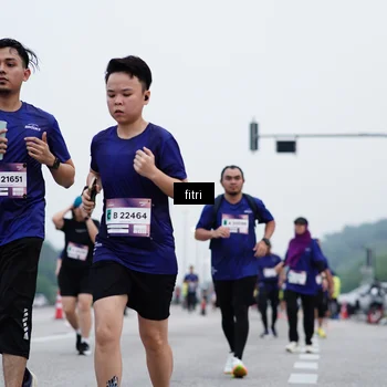 Runner Photo 7475135