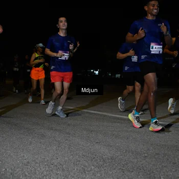 Runner Photo 7475143