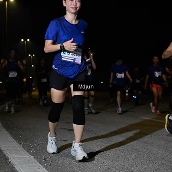 Runner Photo 7475156