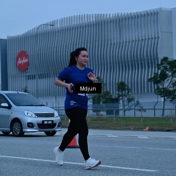 Runner Photo 7475159