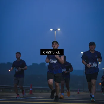 Runner Photo 7475160