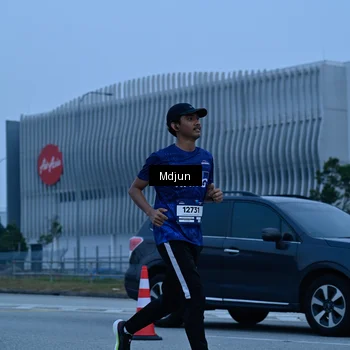 Runner Photo 7475170