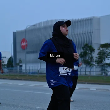 Runner Photo 7475192