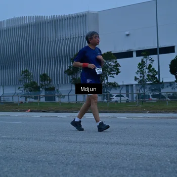 Runner Photo 7475197