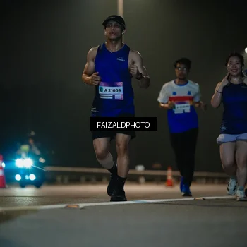 Runner Photo 7475199