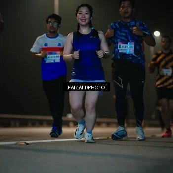 Runner Photo 7475210