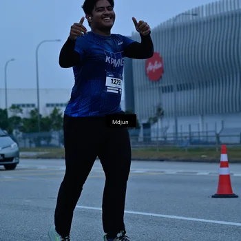 Runner Photo 7475211