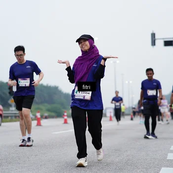 Runner Photo 7475236