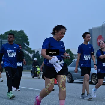 Runner Photo 7475242