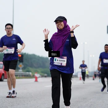 Runner Photo 7475257