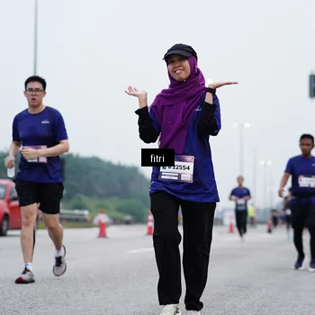 Runner Photo 7475258