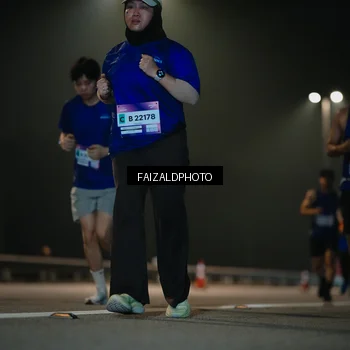 Runner Photo 7475265