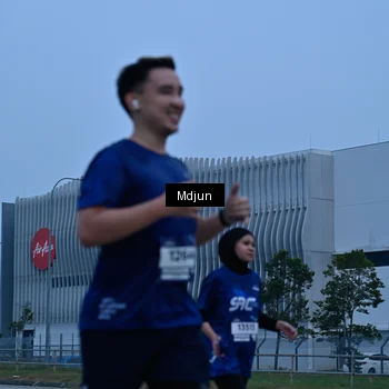 Runner Photo 7475268