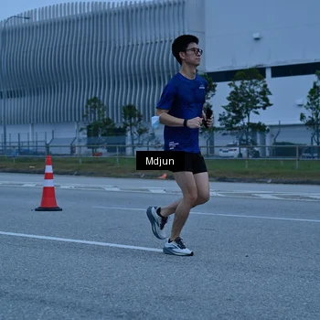 Runner Photo 7475270