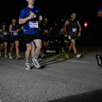 Runner Photo 7475271