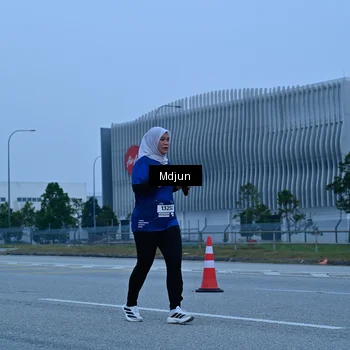 Runner Photo 7475274
