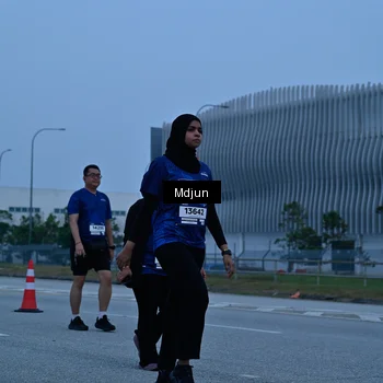 Runner Photo 7475275