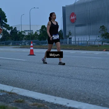 Runner Photo 7475287