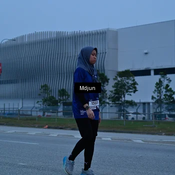 Runner Photo 7475304