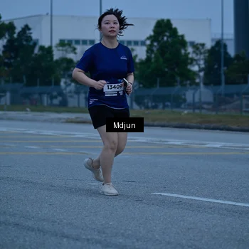 Runner Photo 7475318