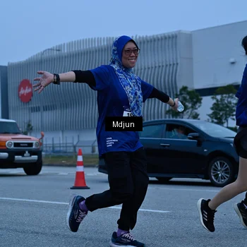 Runner Photo 7475331
