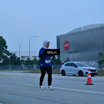 Runner Photo 7475334