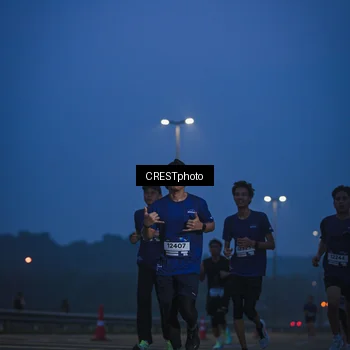 Runner Photo 7475338