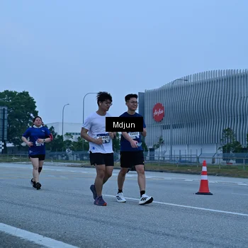 Runner Photo 7475342