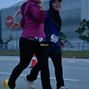 Runner Photo 7475343