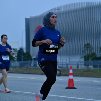 Runner Photo 7475365