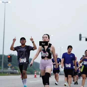 Runner Photo 7475397