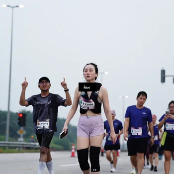 Runner Photo 7475398