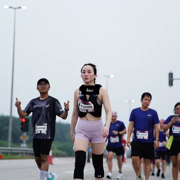 Runner Photo 7475400
